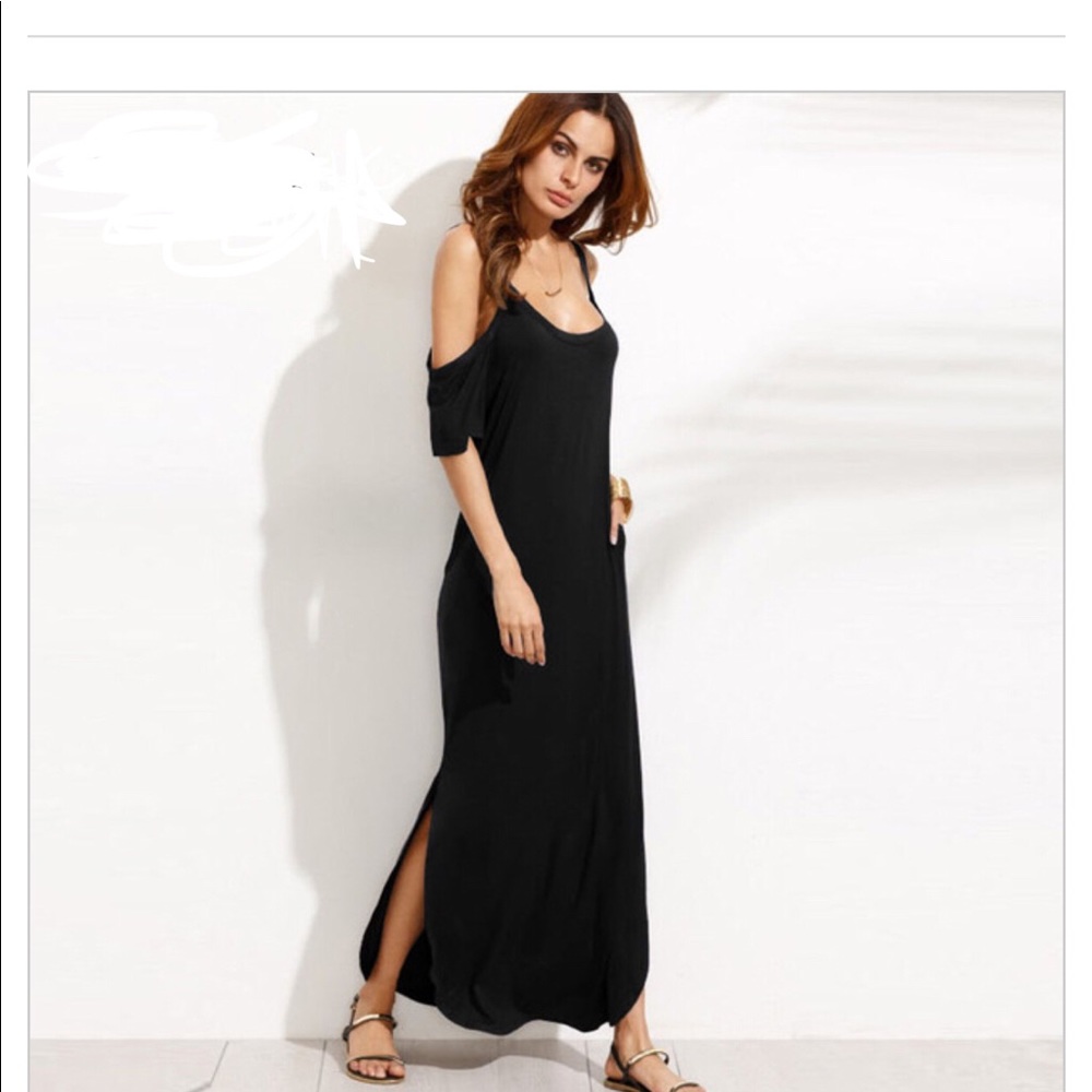 Cold Shoulder maxi dress